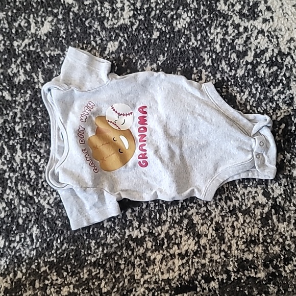 Onsie - Picture 2 of 2